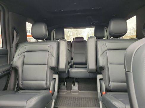 New 2026 Lincoln Navigator Reserve w/ Jet Appearance Package AWD/4WD image 17