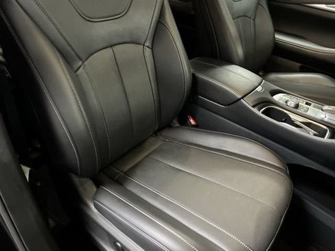 Used 2025 INFINITI QX60 Luxe FWD image 29