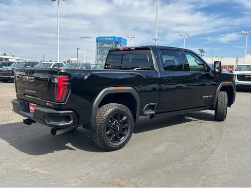 New 2026 GMC Sierra 2500 AT4 w/ AT4 Premium Plus Package AWD/4WD image 11