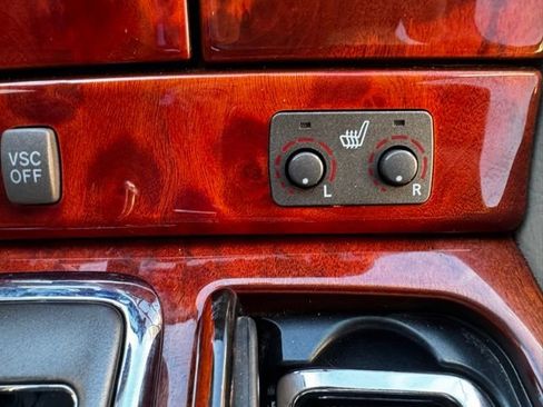 Used 2001 Lexus LS 430 image 23