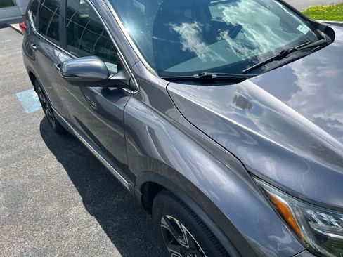 Used 2019 Honda CR-V Touring image 9