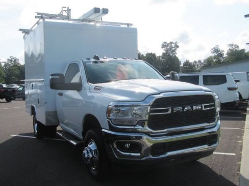Used 2023 RAM 3500 Tradesman AWD/4WD image 2