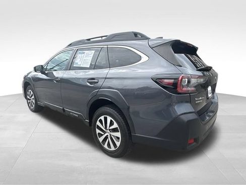 Used 2023 Subaru Outback Premium AWD/4WD image 5