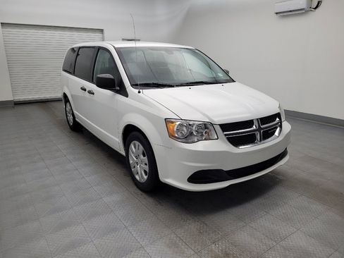 Used 2019 Dodge Grand Caravan SE image 13