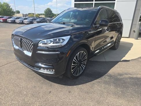 Certified 2024 Lincoln Aviator Black Label AWD/4WD image 11