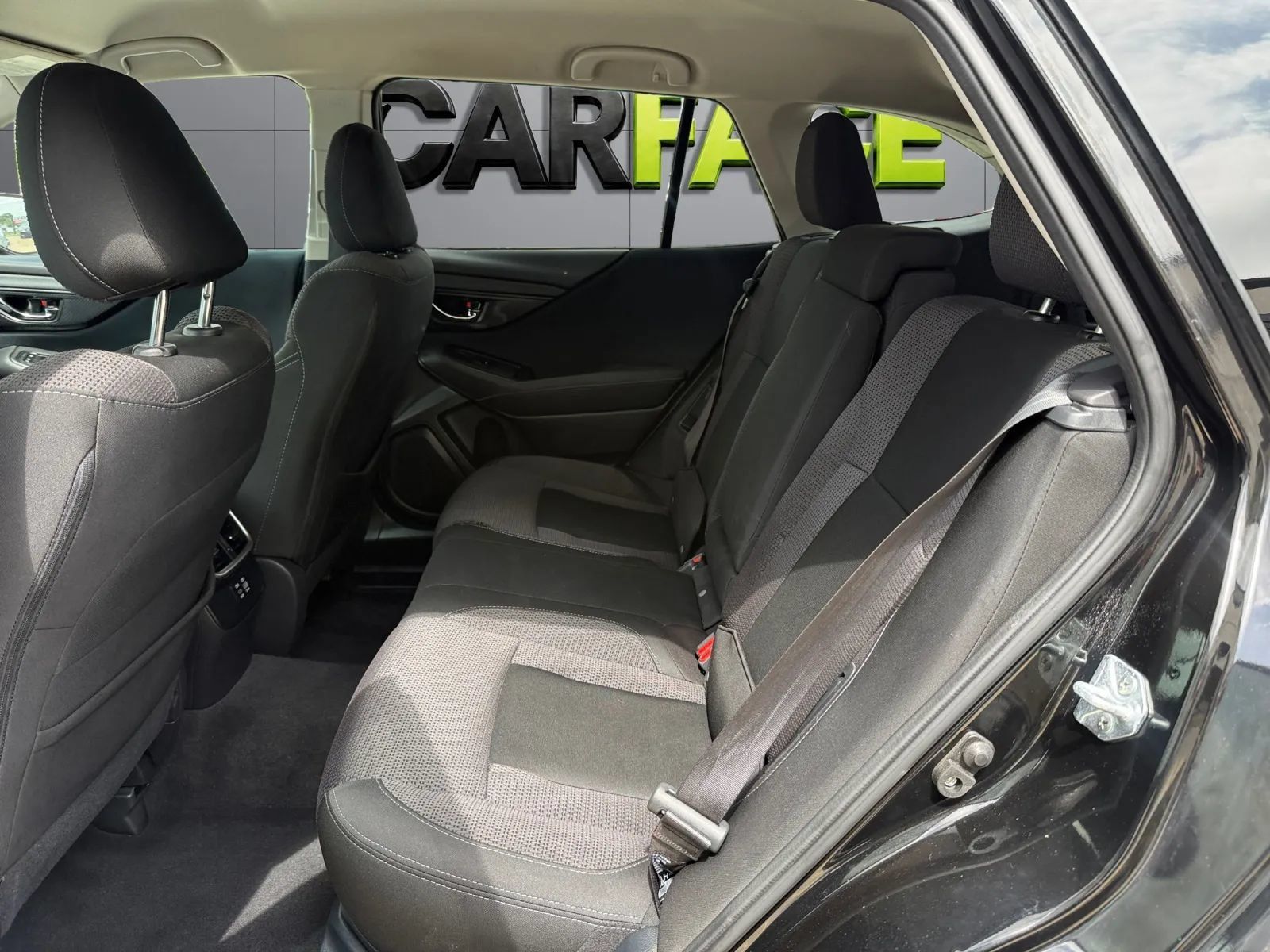 Used 2024 Subaru Outback Premium AWD/4WD image 19