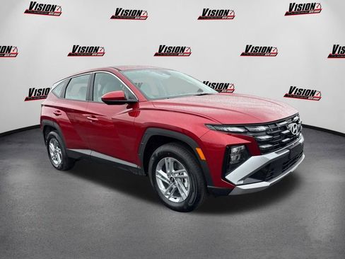 New 2026 Hyundai Tucson SE image 3