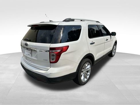 Used 2014 Ford Explorer XLT w/ Equipment Group 202A image 5