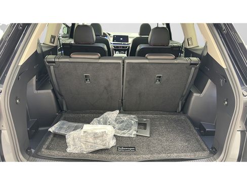 Used 2026 Volkswagen Atlas Peak Edition AWD/4WD image 27