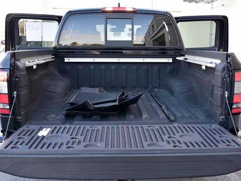 Used 2022 Nissan Frontier PRO-4X w/ Pro-4X Premium Package image 34