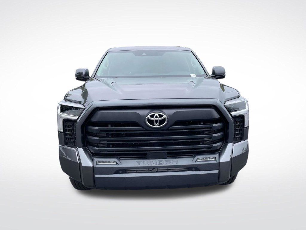Used 2023 Toyota Tundra SR5 w/ SR5 Convenience Package AWD/4WD image 2