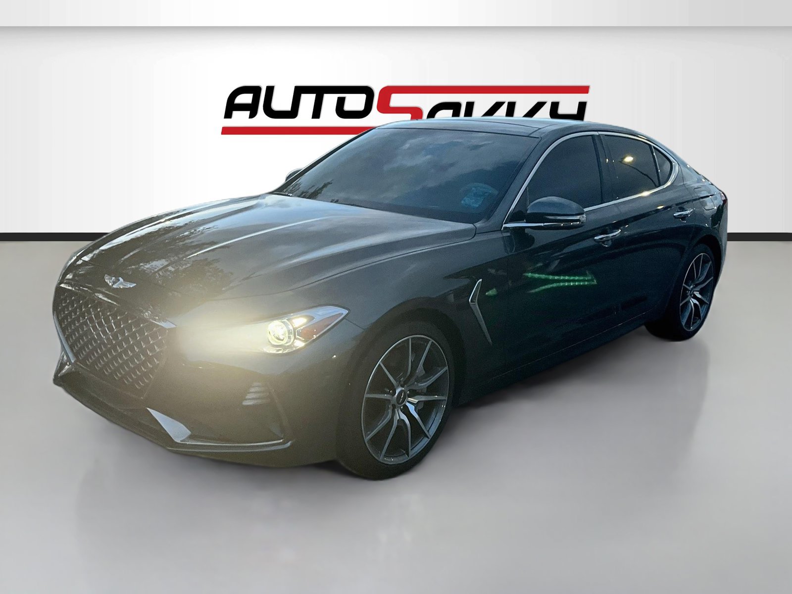 Used 2019 Genesis G70 3.3T Design RWD image 3