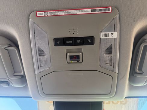 Certified 2025 Toyota RAV4 XLE AWD/4WD image 24