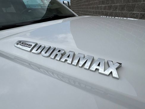 Used 2015 GMC Sierra 2500 Denali w/ Duramax Plus Package AWD/4WD image 8