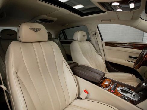 Used 2015 Bentley Flying Spur V8 AWD/4WD image 30