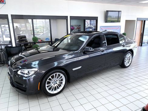 Used 2015 BMW 750Li xDrive AWD/4WD image 2