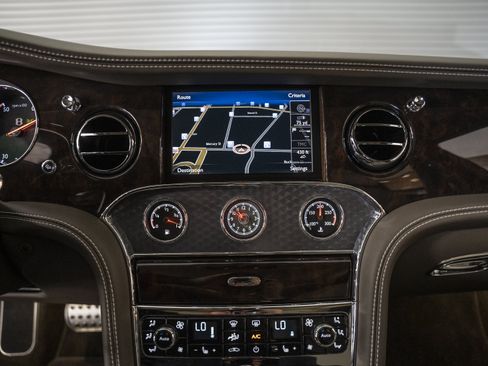 Used 2013 Bentley Mulsanne RWD image 49
