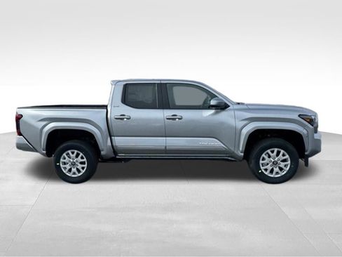New 2026 Toyota Tacoma SR5 AWD/4WD image 6