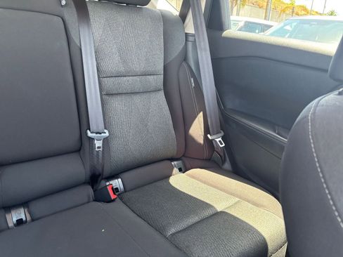 Used 2025 Nissan Rogue SV AWD/4WD image 39