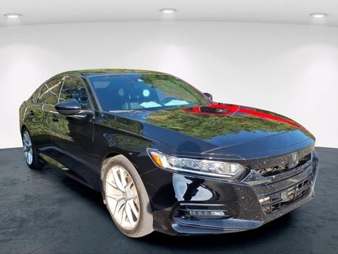 Used 2019 Honda Accord Sport image 12