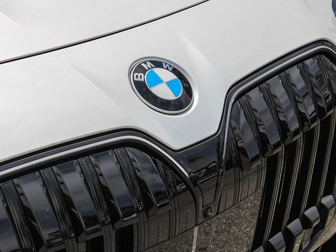 New 2026 BMW 740i RWD image 9