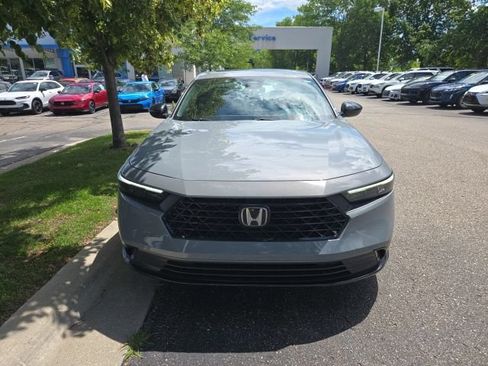 Used 2023 Honda Accord Sport image 12