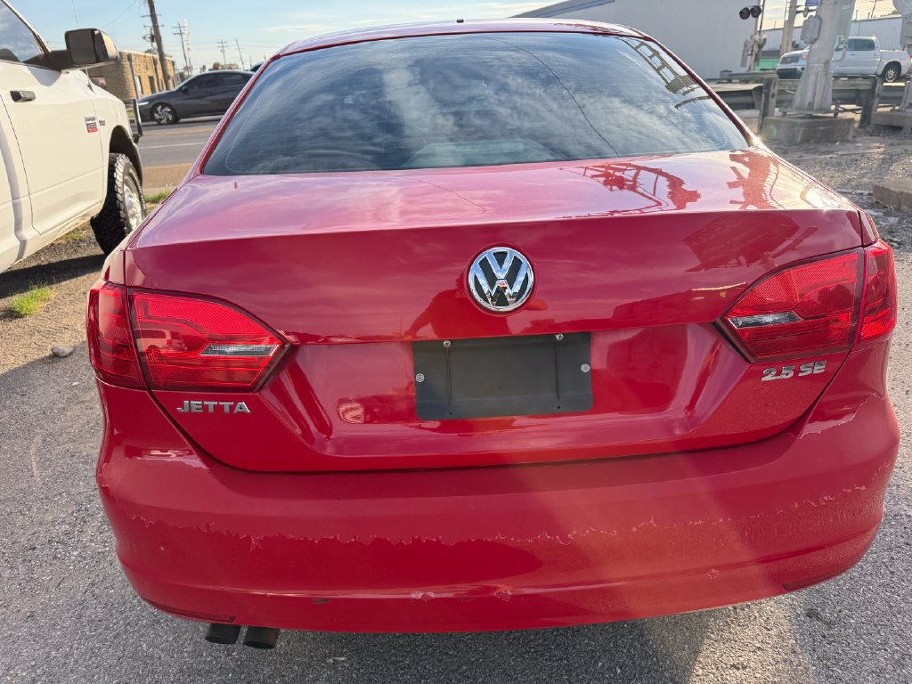 Used 2012 Volkswagen Jetta SE FWD image 16