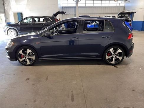 Used 2019 Volkswagen GTI SE image 6