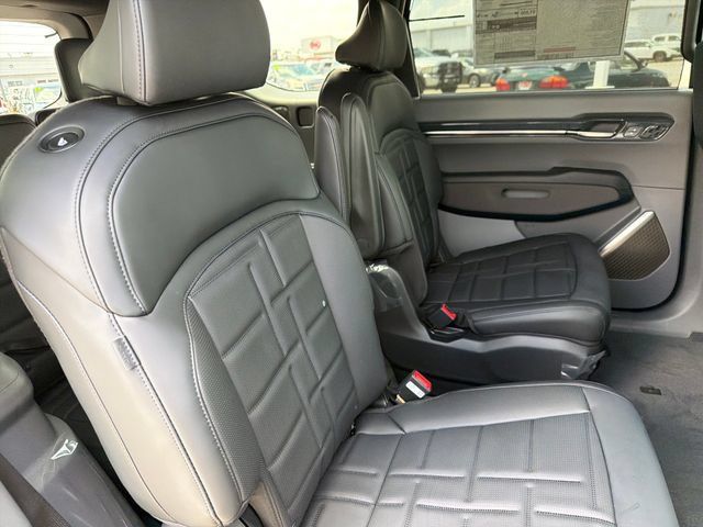 New 2026 Kia EV9 Land w/ Nightfall Edition Package AWD/4WD image 23