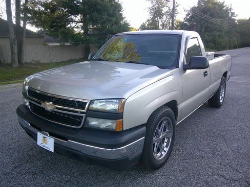 Used 2007 Chevrolet Silverado 1500 W/T image 1