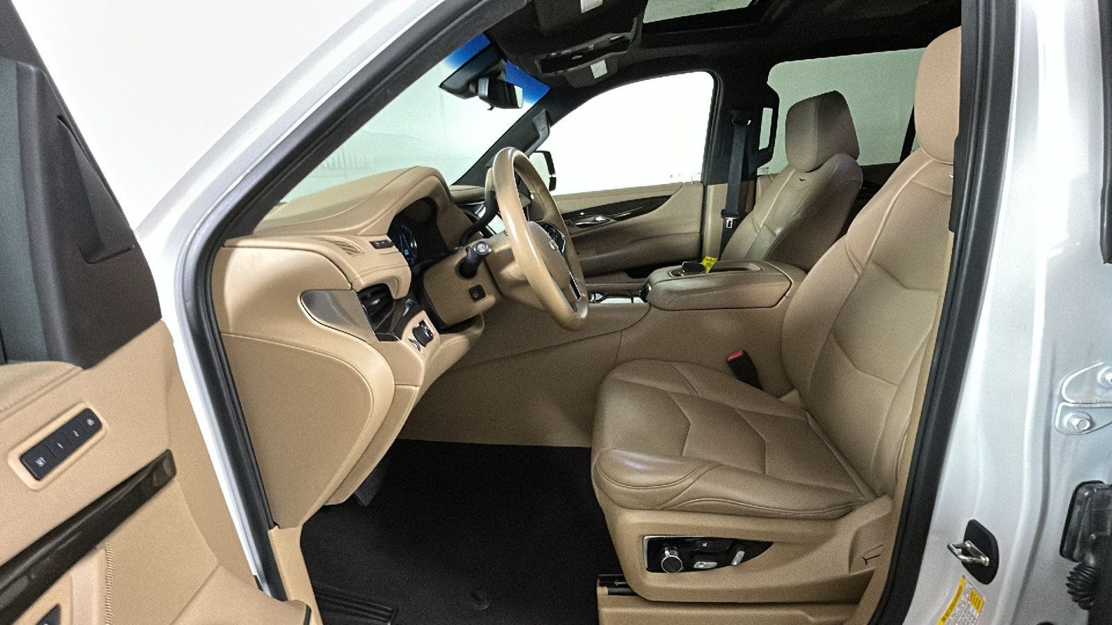 Used 2019 Cadillac Escalade Platinum RWD image 14