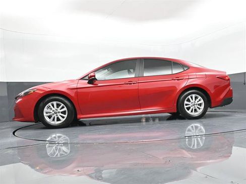 Certified 2025 Toyota Camry LE w/ Convenience Package FWD image 31