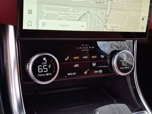 Certified 2024 Jaguar XF R-Dynamic SE image 13