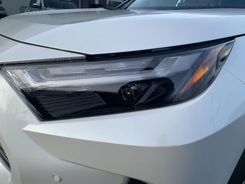 New 2025 Toyota RAV4 Limited image 28