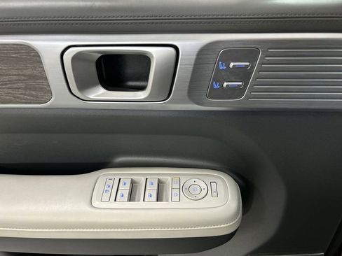 Used 2024 Hyundai Santa Fe Limited image 11