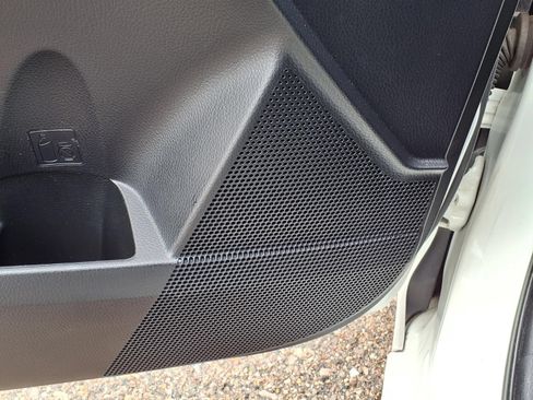 Used 2018 Toyota Corolla SE w/ Carpet Mat Package (TMS) FWD image 14