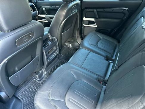 Used 2022 Land Rover Defender 110 S AWD/4WD image 14