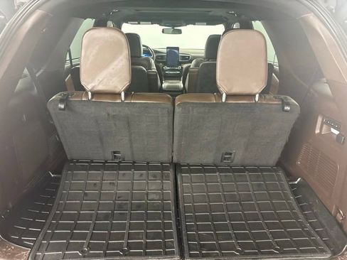 Used 2022 Ford Explorer King Ranch w/ Technology Package RWD image 39