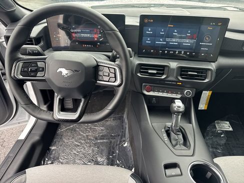 New 2025 Ford Mustang Coupe image 19