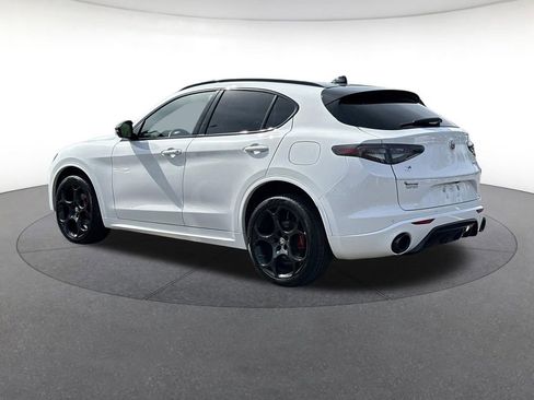 Used 2025 Alfa Romeo Stelvio Tributo Italiano w/ Driving Assist Package AWD/4WD image 3
