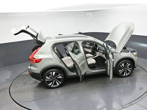 Used 2025 Volvo XC40 B5 Ultra w/ Climate Package AWD/4WD image 48