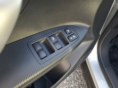 New 2025 Mitsubishi Eclipse Cross SE image 9