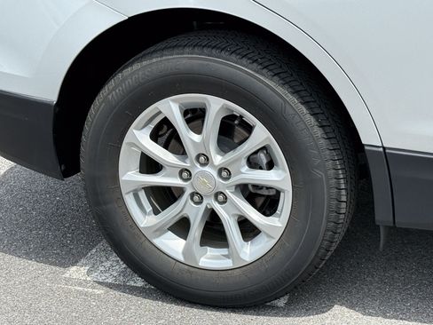 Used 2021 Chevrolet Equinox LT AWD/4WD image 11