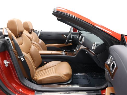 Used 2017 Mercedes-Benz SL 450 image 59