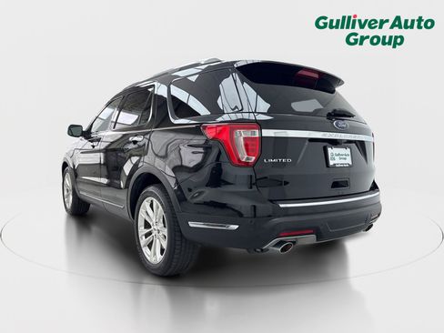 Used 2018 Ford Explorer Limited w/ Ford Safe & Smart Package FWD image 5