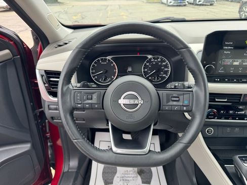 Used 2022 Nissan Rogue SL w/ SL Premium Package image 12