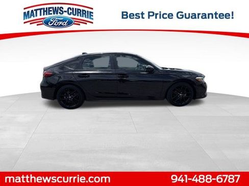 Used 2023 Honda Civic Sport image 3