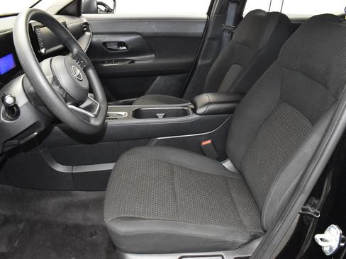 Used 2025 Nissan Kicks S AWD/4WD image 12