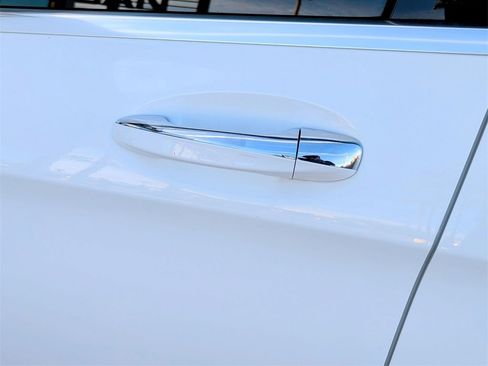 Used 2021 Mercedes-Benz GLC 300 image 35