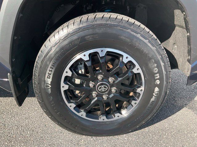 Used 2025 Toyota Tundra SR5 w/ TRD Off-Road Package AWD/4WD image 18